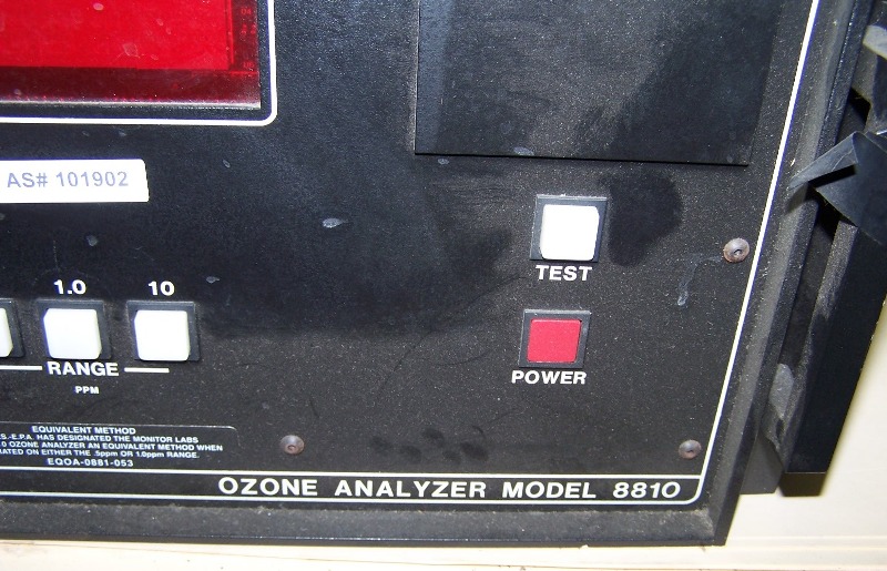 Ozone Analyzer Model 8810 Monitor Labs
