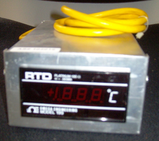 Omega Model 199 Thermometer